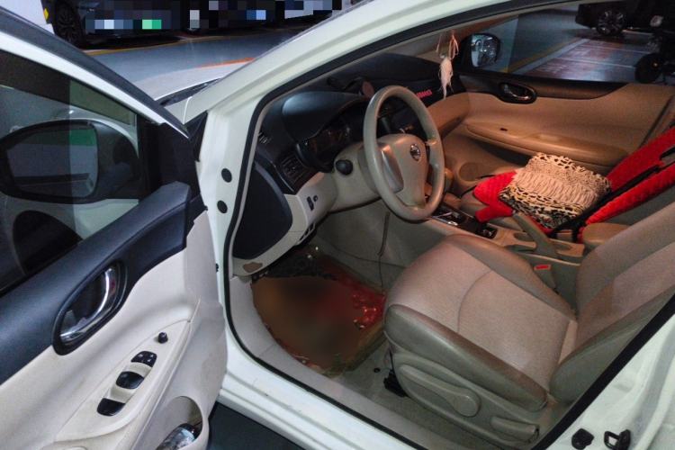 Used Nissan Tiida 2011 1.6L CVT Smart Version Driver Seat