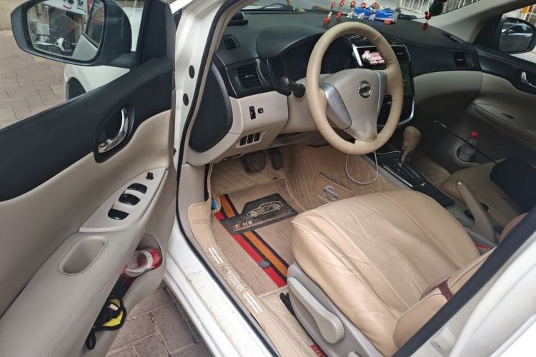 Used Nissan Tiida 2011 1.6L CVT Smart Version Driver Seat