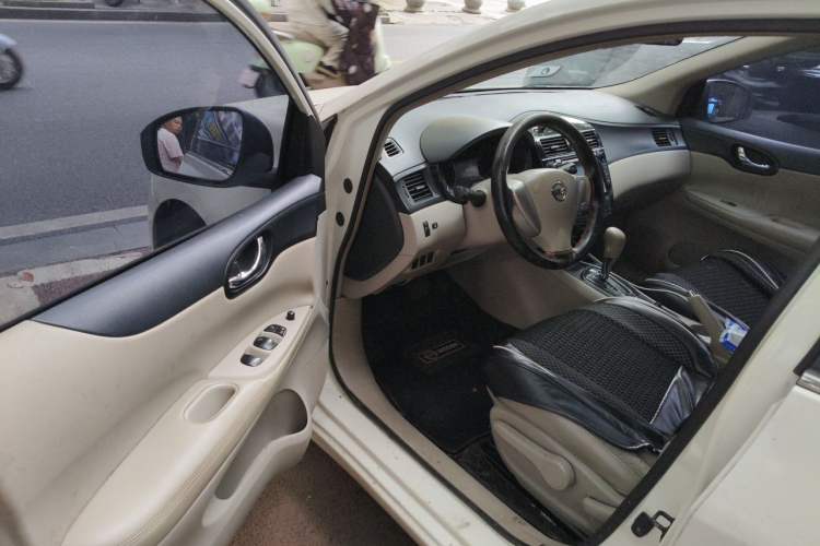 Used Nissan Tiida 2011 1.6L CVT Smart Version Driver Seat