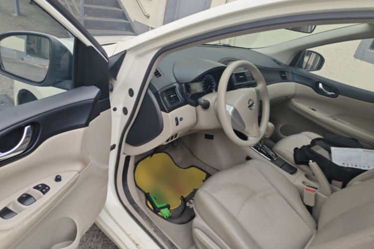 Used Nissan Tiida 2011 1.6L CVT Smart Version Driver Seat