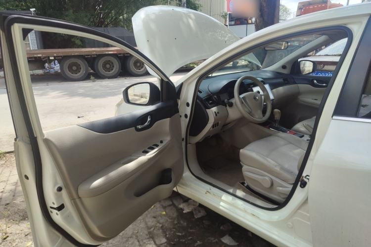 Used Nissan Tiida 2011 1.6L CVT Smart Version Driver Seat