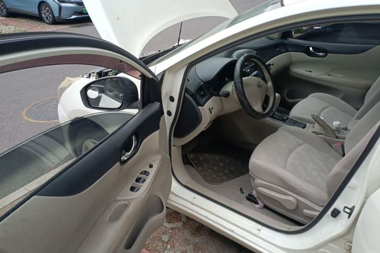 Used Nissan Tiida 2011 1.6L CVT Comfort Model Driver Seat