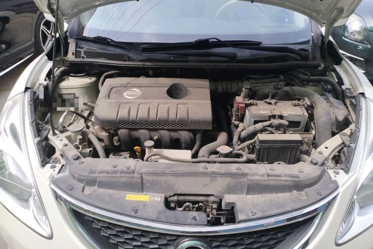 Used Nissan Tiida 2011 1.6L Manual Smart Version Engine Bay