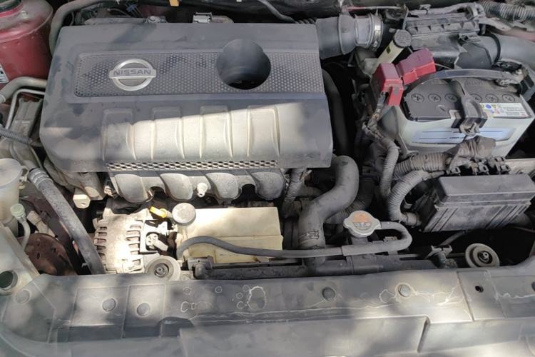 Used Nissan Tiida 2011 1.6L CVT Smart Version Engine Bay