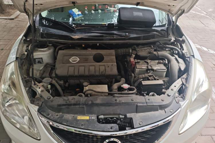 Used Nissan Tiida 2011 1.6L CVT Smart Version Engine Bay