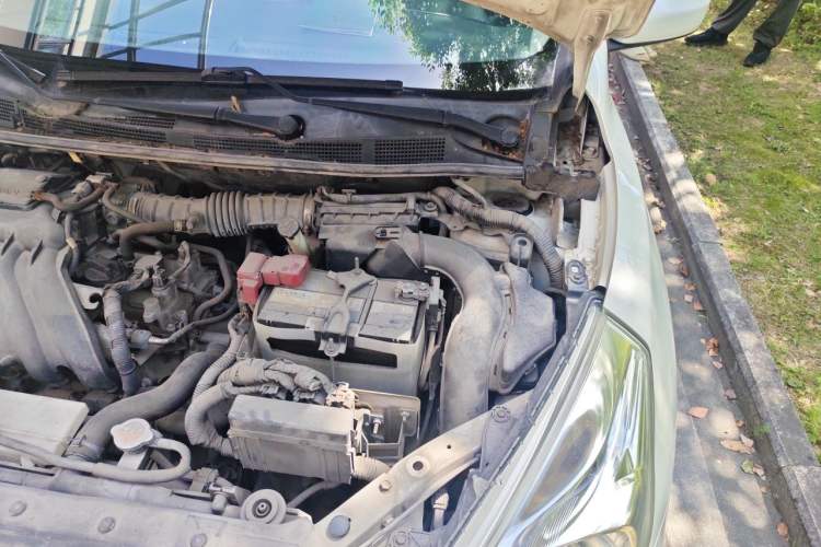 Used Nissan Tiida 2011 1.6L CVT Comfort Model Engine Bay Left