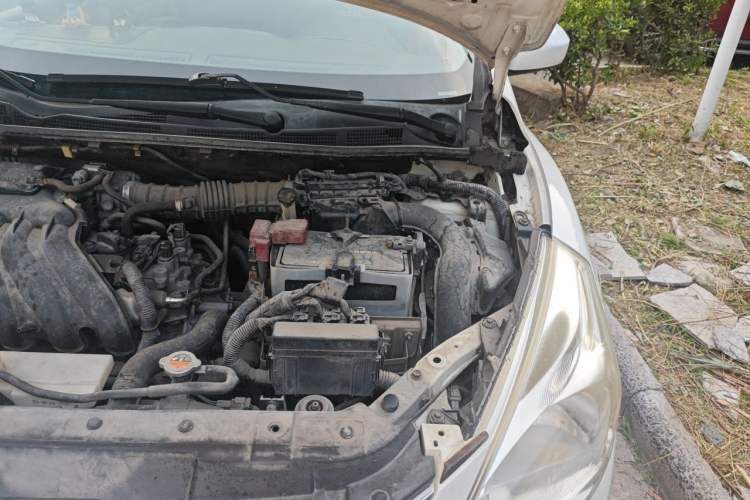 Used Nissan Tiida 2011 1.6L CVT Comfort Model Engine Bay Left