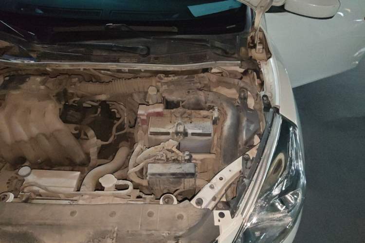 Used Nissan Tiida 2011 1.6L CVT Comfort Model Engine Bay Left