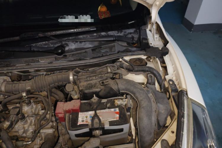Used Nissan Tiida 2011 1.6L CVT Comfort Model Engine Bay Left