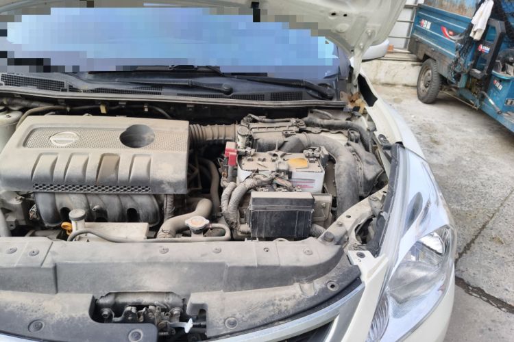 Used Nissan Tiida 2011 1.6L CVT Smart Version Engine Bay Left