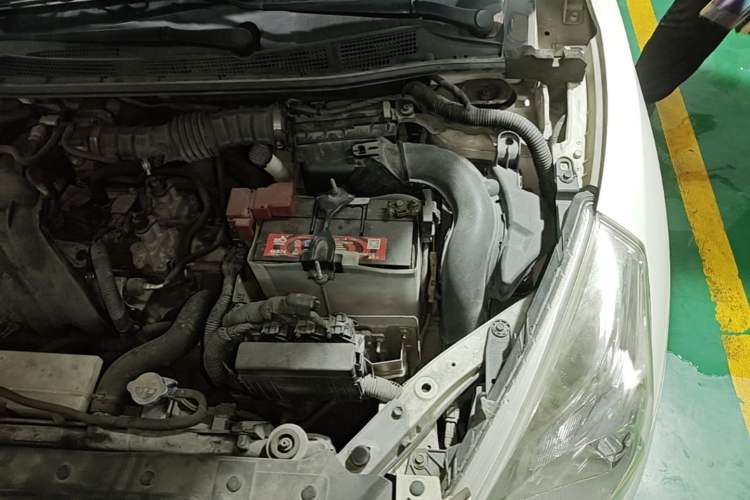 Used Nissan Tiida 2011 1.6L CVT Comfort Model Engine Bay Left