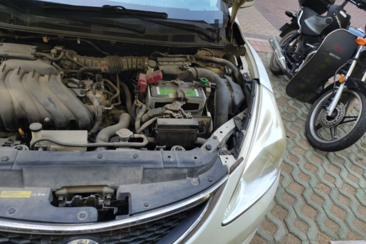 Used Nissan Tiida 2011 1.6L CVT Comfort Model Engine Bay Left