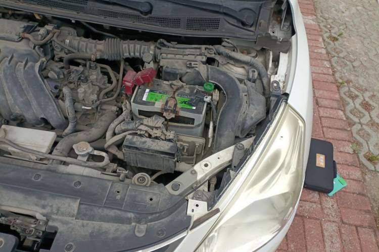 Used Nissan Tiida 2011 1.6L CVT Comfort Model Engine Bay Left