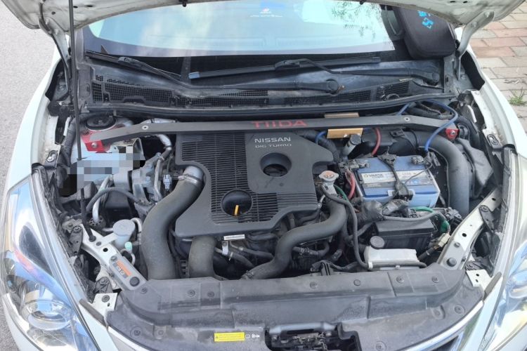 Used Nissan Tiida 2011 1.6T M-CVT Cool Edition Engine Bay