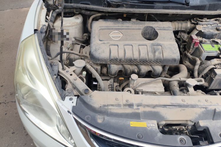 Used Nissan Tiida 2011 1.6L CVT Smart Version Engine Bay Right