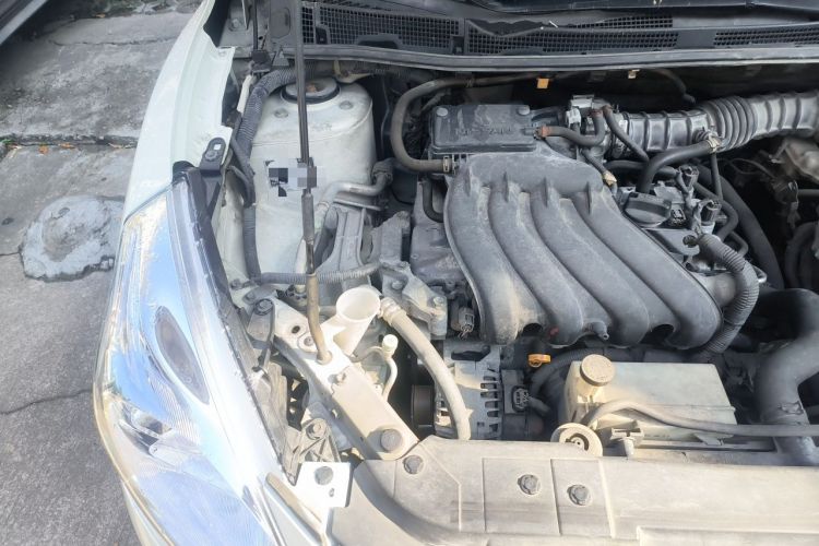 Used Nissan Tiida 2011 1.6L CVT Comfort Model Engine Bay Right