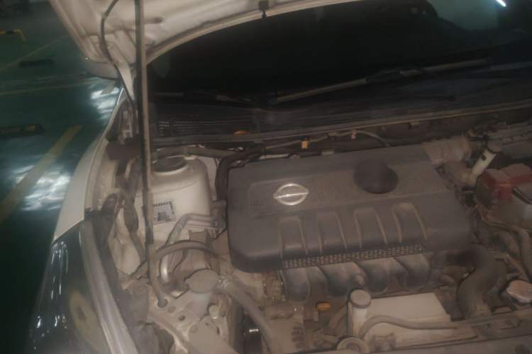 Used Nissan Tiida 2011 1.6L CVT Smart Version Engine Bay Right