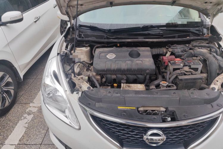 Used Nissan Tiida 2011 1.6L CVT Smart Version Engine Bay Right