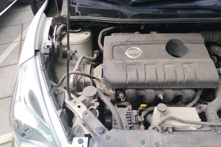 Used Nissan Tiida 2011 1.6L Manual Smart Version Engine Bay Right