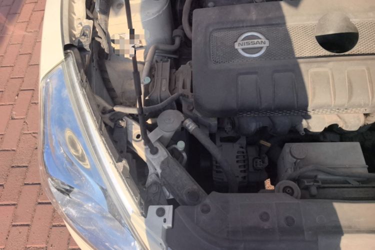 Used Nissan Tiida 2011 1.6L CVT Smart Version Engine Bay Right