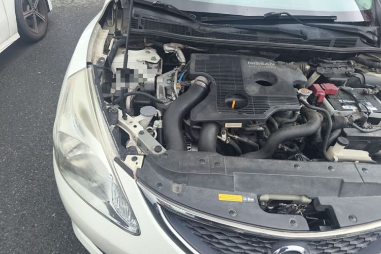 Used Nissan Tiida 2011 1.6T M-CVT Dynamic Edition Engine Bay Right