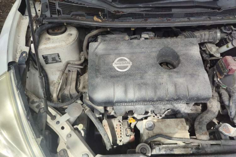 Used Nissan Tiida 2011 1.6L CVT Smart Version Engine Bay Right