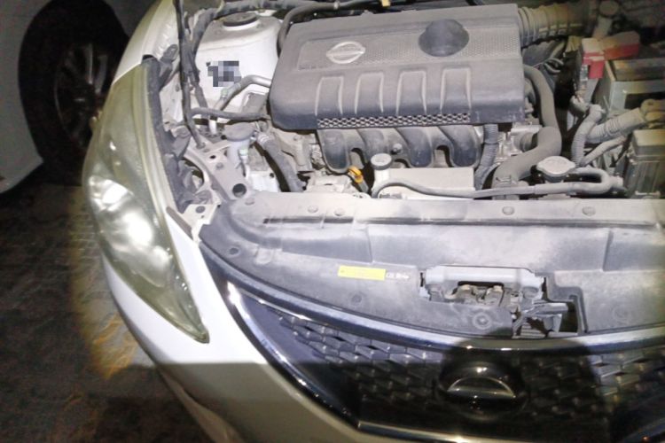 Used Nissan Tiida 2011 1.6L CVT Smart Version Engine Bay Right