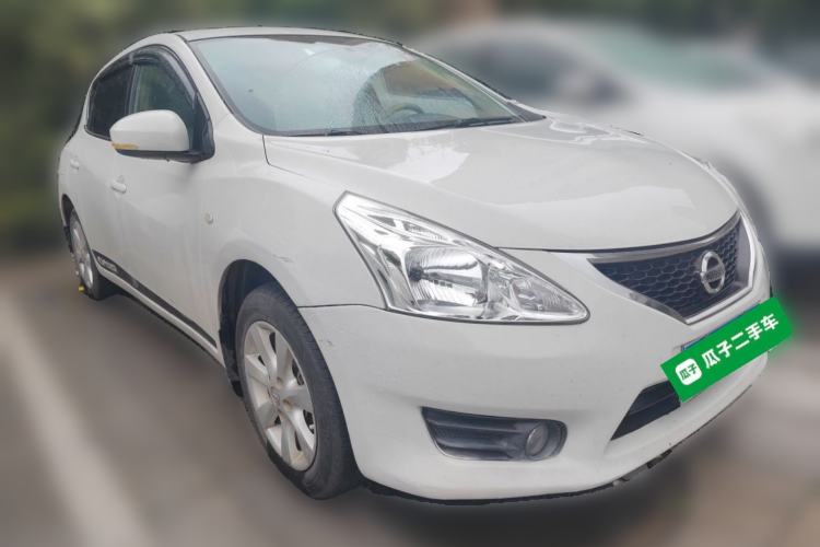 Used Nissan Tiida 2011 1.6L CVT Smart Version Front Right 45 Deg