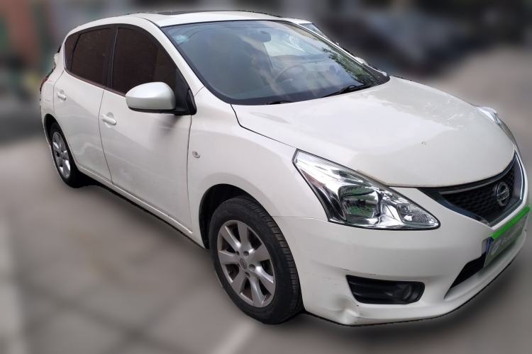 Used Nissan Tiida 2011 1.6L Manual Smart Version Front Right 45 Deg