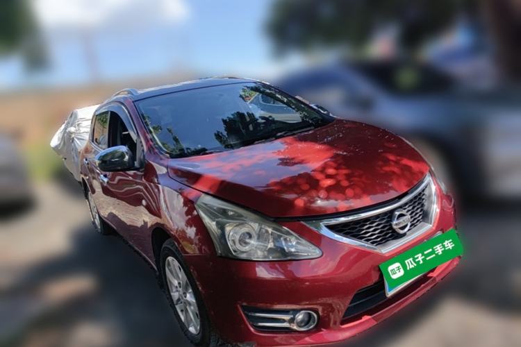 Used Nissan Tiida 2011 1.6L CVT Smart Version Front Right 45 Deg