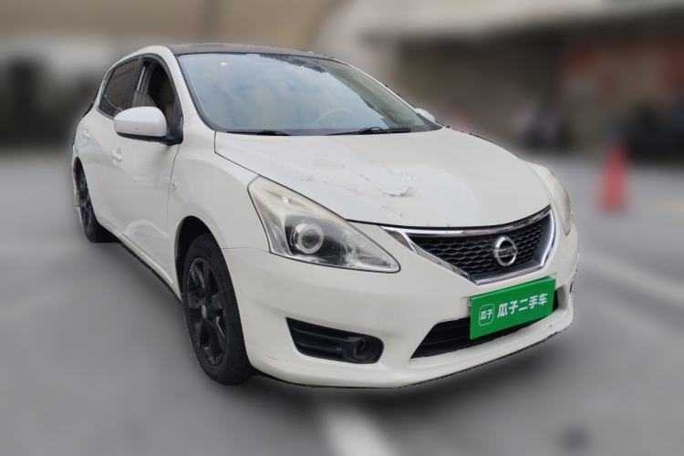 Used Nissan Tiida 2011 1.6L CVT Smart Version Front Right 45 Deg