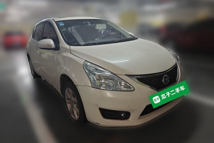 Used Nissan Tiida 2011 1.6L CVT Smart Version Front Right 45 Deg