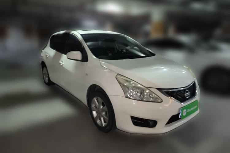 Used Nissan Tiida 2011 1.6L CVT Smart Version Front Right 45 Deg