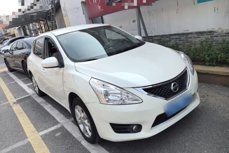 Used Nissan Tiida 2011 1.6L CVT Comfort Model Front Right 45 Deg