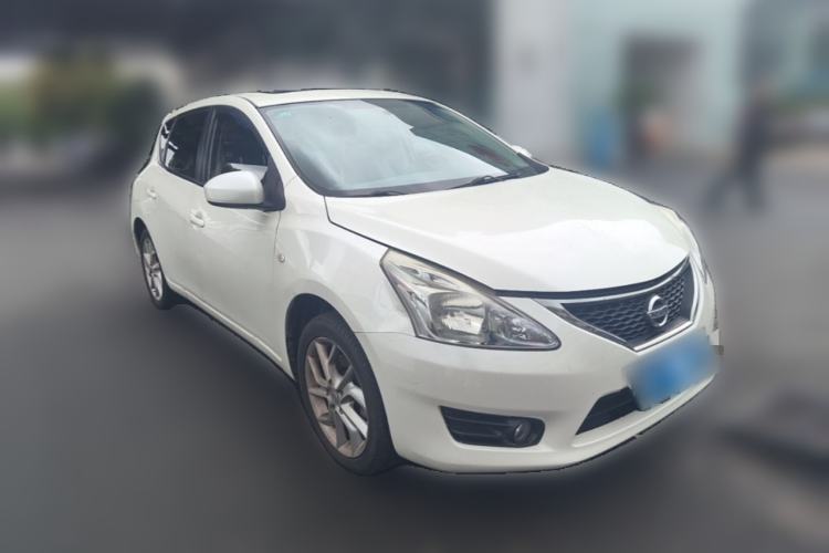 Used Nissan Tiida 2011 1.6T M-CVT Dynamic Edition Front Right 45 Deg