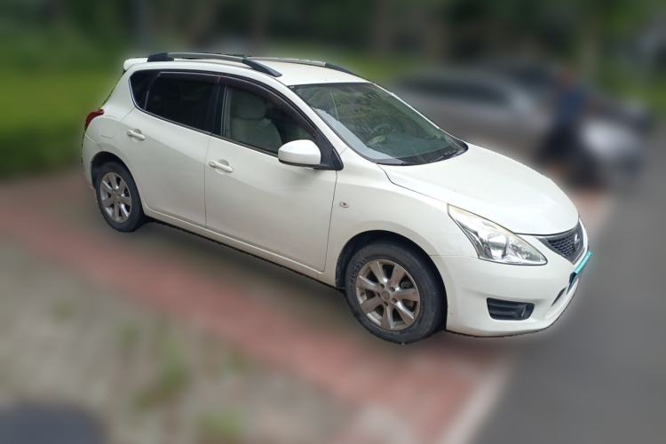 Used Nissan Tiida 2011 1.6L CVT Comfort Model Front Right 45 Deg