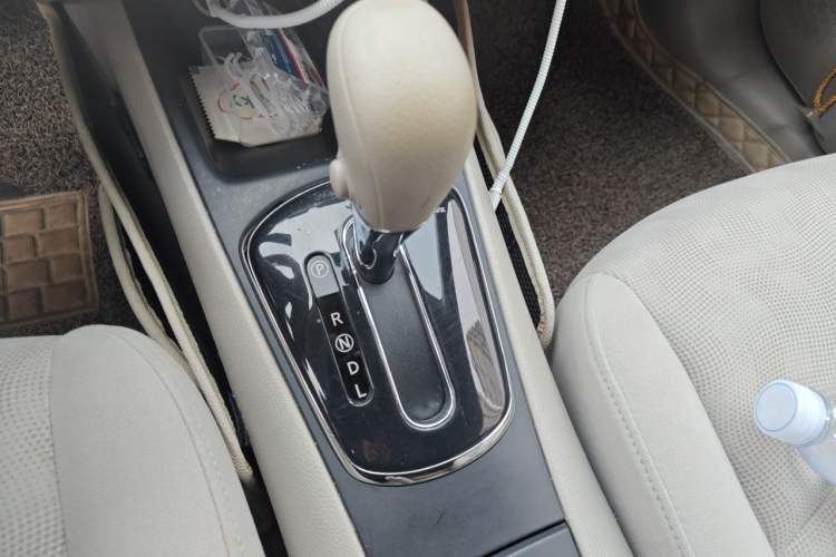 Used Nissan Tiida 2011 1.6L CVT Comfort Model Gear Lever