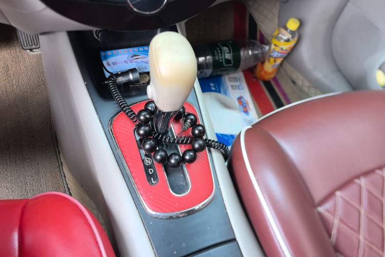 Used Nissan Tiida 2011 1.6L CVT Luxury Edition Gear Lever