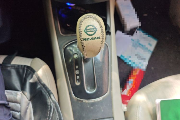Used Nissan Tiida 2011 1.6L CVT Smart Version Gear Lever