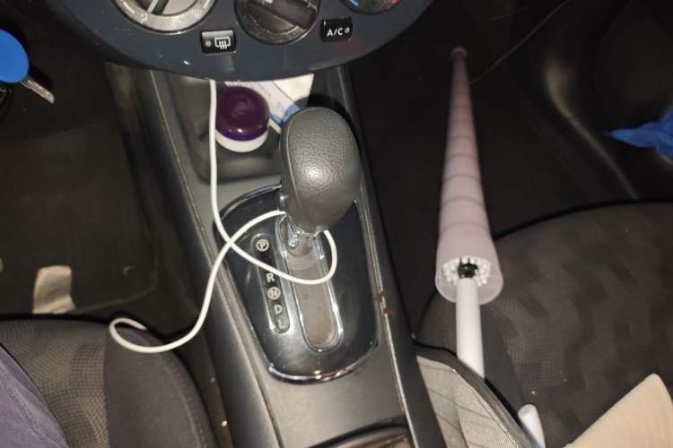 Used Nissan Tiida 2011 1.6L CVT Comfort Model Gear Lever