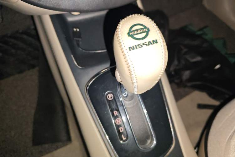 Used Nissan Tiida 2011 1.6L CVT Comfort Model Gear Lever