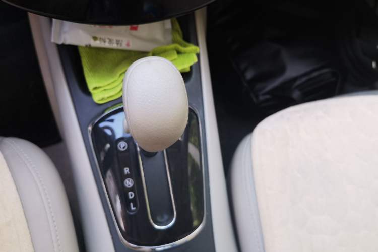 Used Nissan Tiida 2011 1.6L CVT Comfort Model Gear Lever