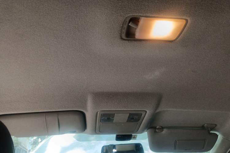 Used Nissan Tiida 2011 1.6L CVT Comfort Model Headliner