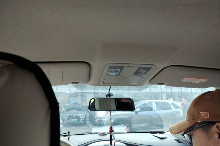 Used Nissan Tiida 2011 1.6L CVT Comfort Model Headliner