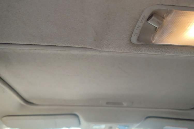 Used Nissan Tiida 2011 1.6L CVT Smart Version Headliner