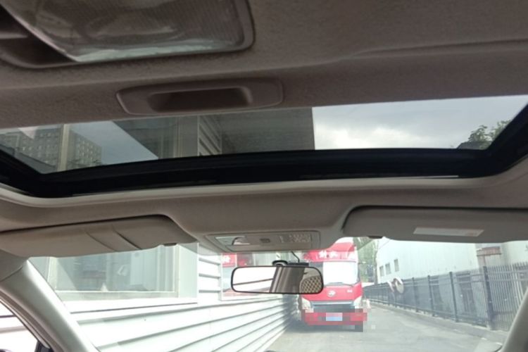 Used Nissan Tiida 2011 1.6L CVT Smart Version Headliner
