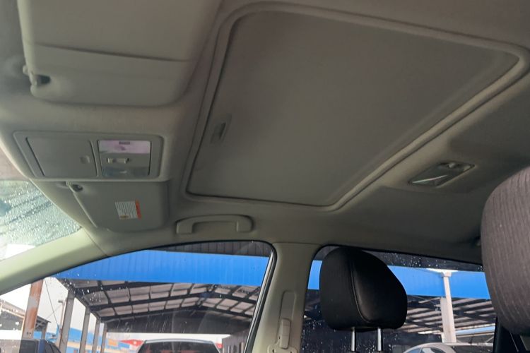 Used Nissan Tiida 2011 1.6L CVT Smart Version Headliner