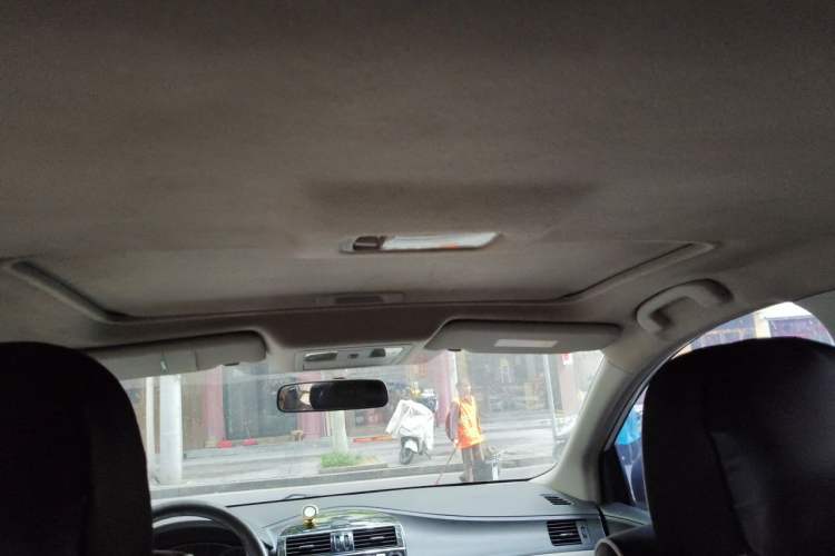 Used Nissan Tiida 2011 1.6L CVT Smart Version Headliner