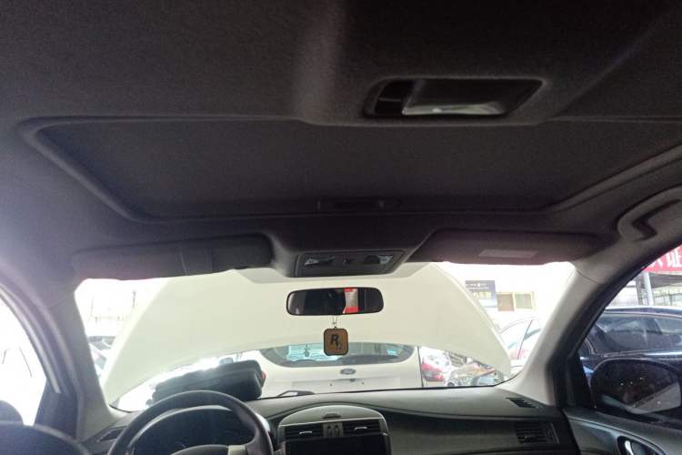 Used Nissan Tiida 2011 1.6L CVT Smart Version Headliner