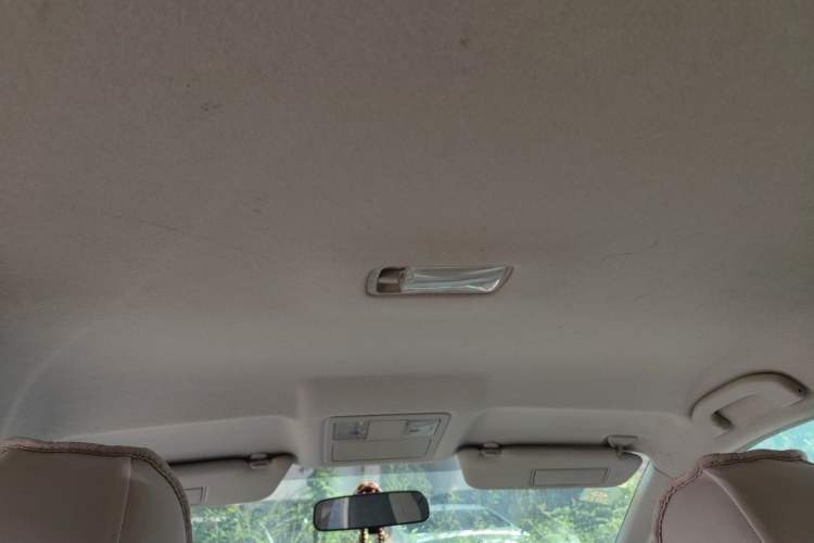 Used Nissan Tiida 2011 1.6L CVT Comfort Model Headliner